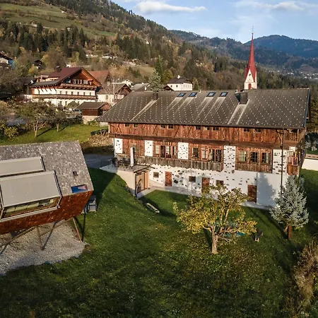 Ufogel Vakantiehuis
